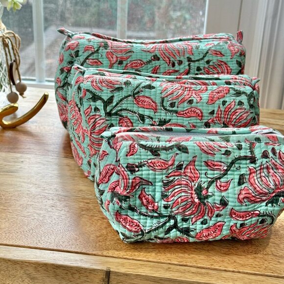 handmade Handbags - BRAND NEW Pink Floral Cosmetic Bag Set Of 3 Pieces Quilted Makeup/Toiletry Bag